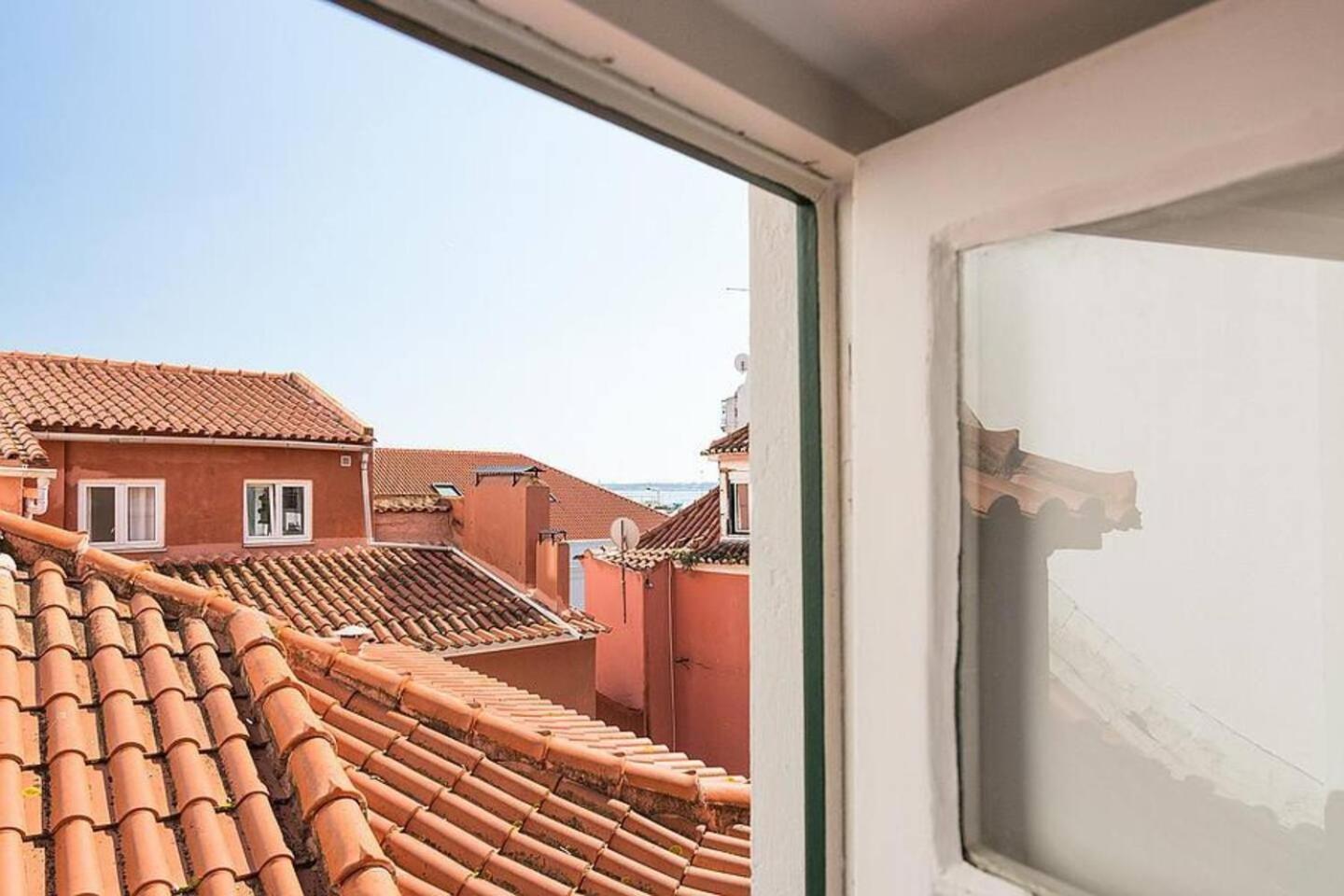Апартаменты Beautiful & Unique Alfama Flat Лиссабон Экстерьер фото